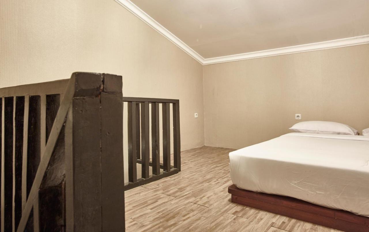 Twins Hotel Jakarta Extérieur photo